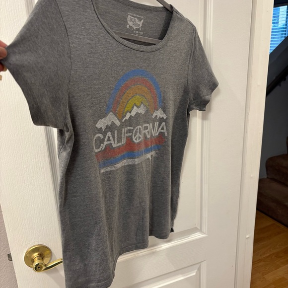 Local Pride Todd Snyder California Gray Graphic Tee Rainbow Peace Sign size M - Picture 5 of 11